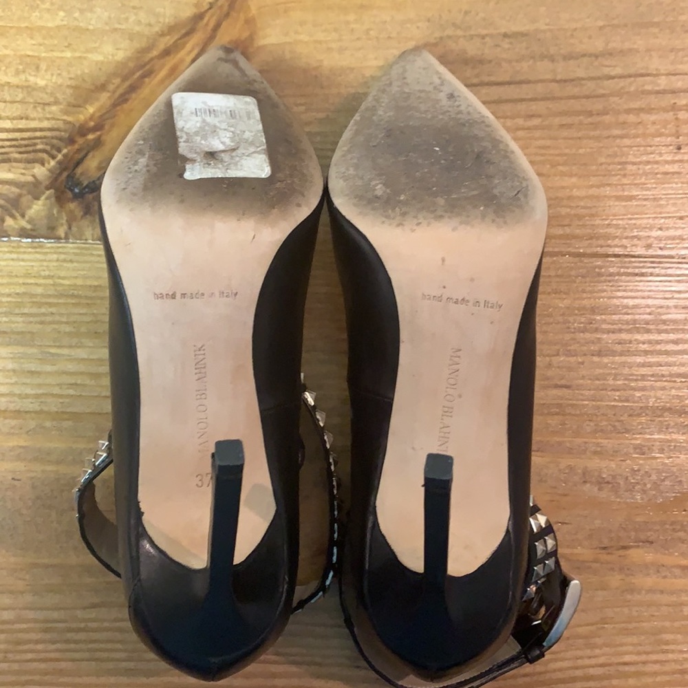 Manolo Blahnik leather heels - Picture 5 of 9